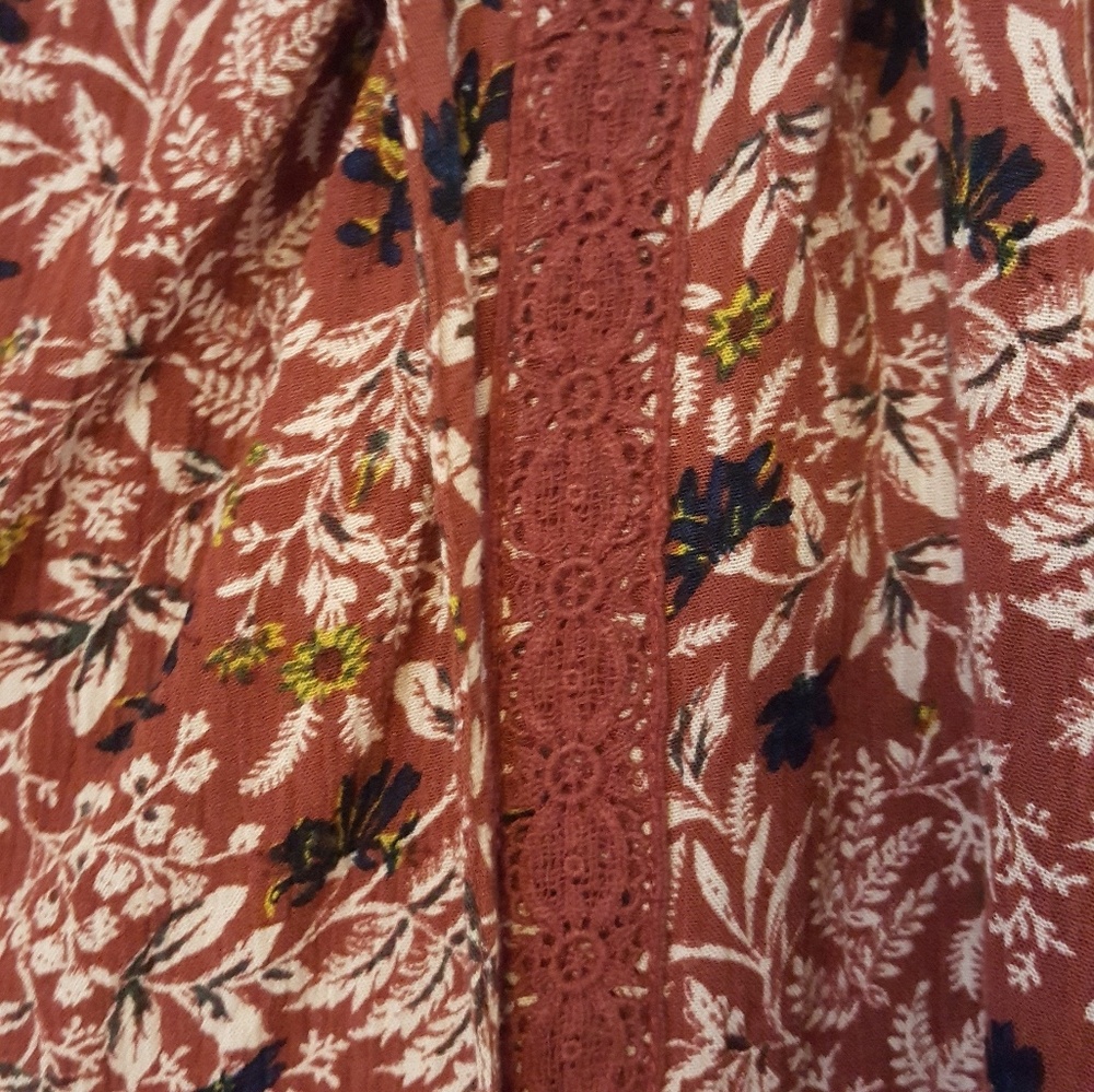 Pretty blouse - Picture 6 of 6